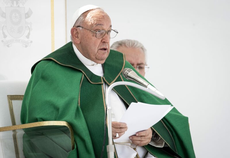 Papa Francesco: “Avere il coraggio di fare proposte di giustizia e di pace nel dibattito pubblico”