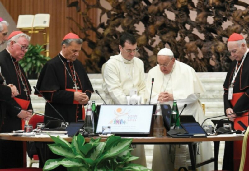 Camminare lungo traiettorie di crescita. La relazione del cardinale Hollerich all’assemblea del Sinodo